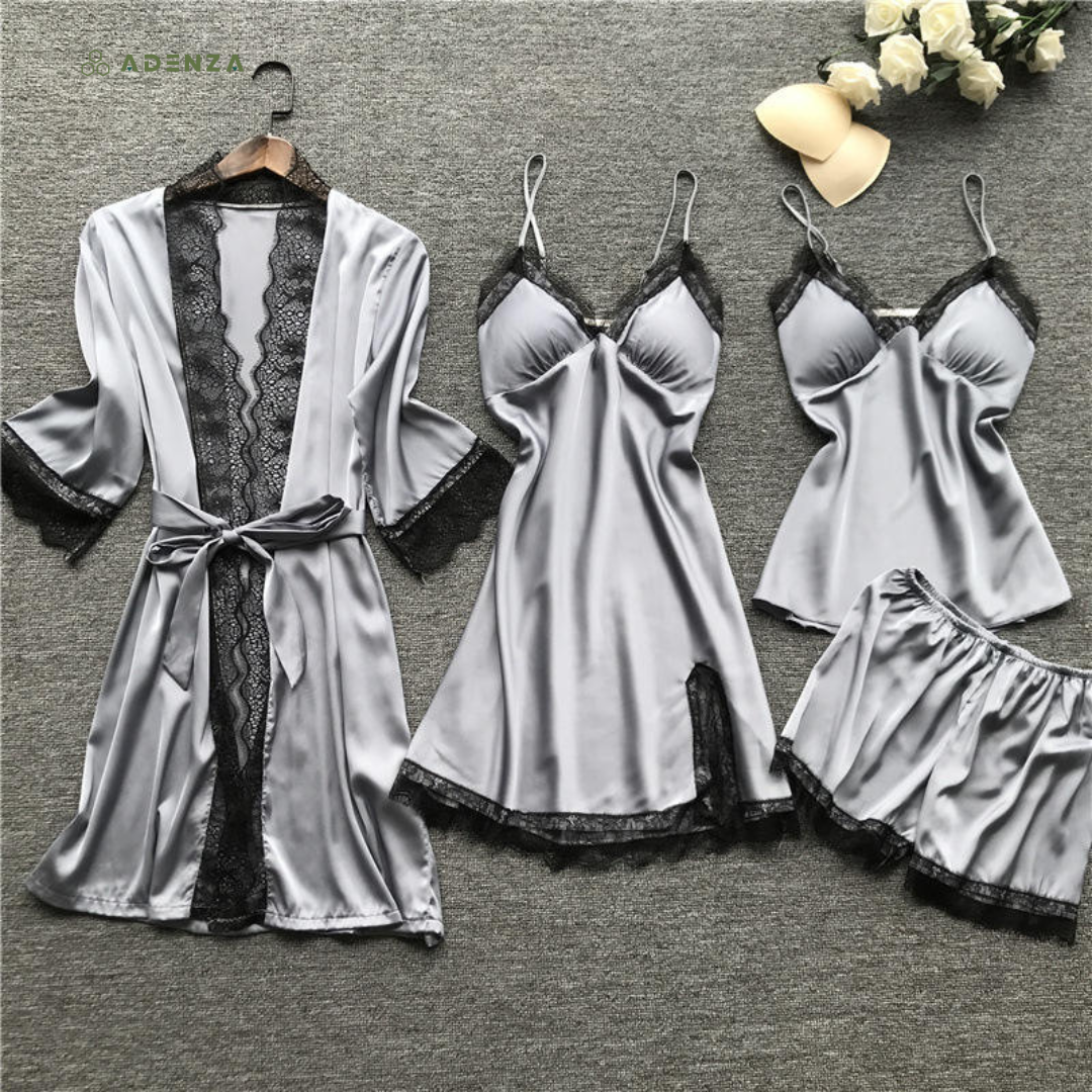 Sienna™ Vierdelige Satijnen Pyjama Set
